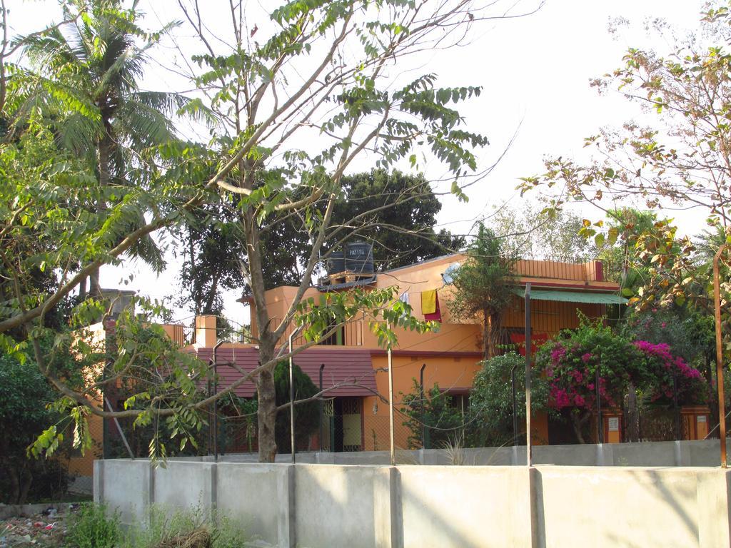 Pubali Homestay بولبور المظهر الخارجي الصورة